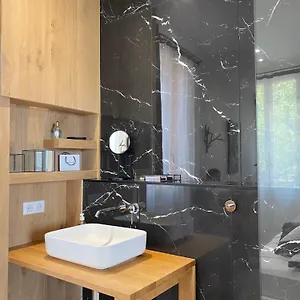 Petit Paradis A Avec Vue Wifi Et Clim Appartement